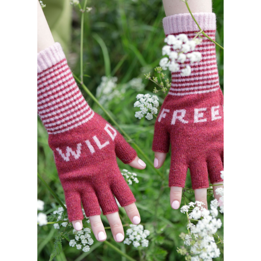 Quinton & Chadwick WILD & FREE Fingerless Gloves Rhubarb/Pink HAYGEN
