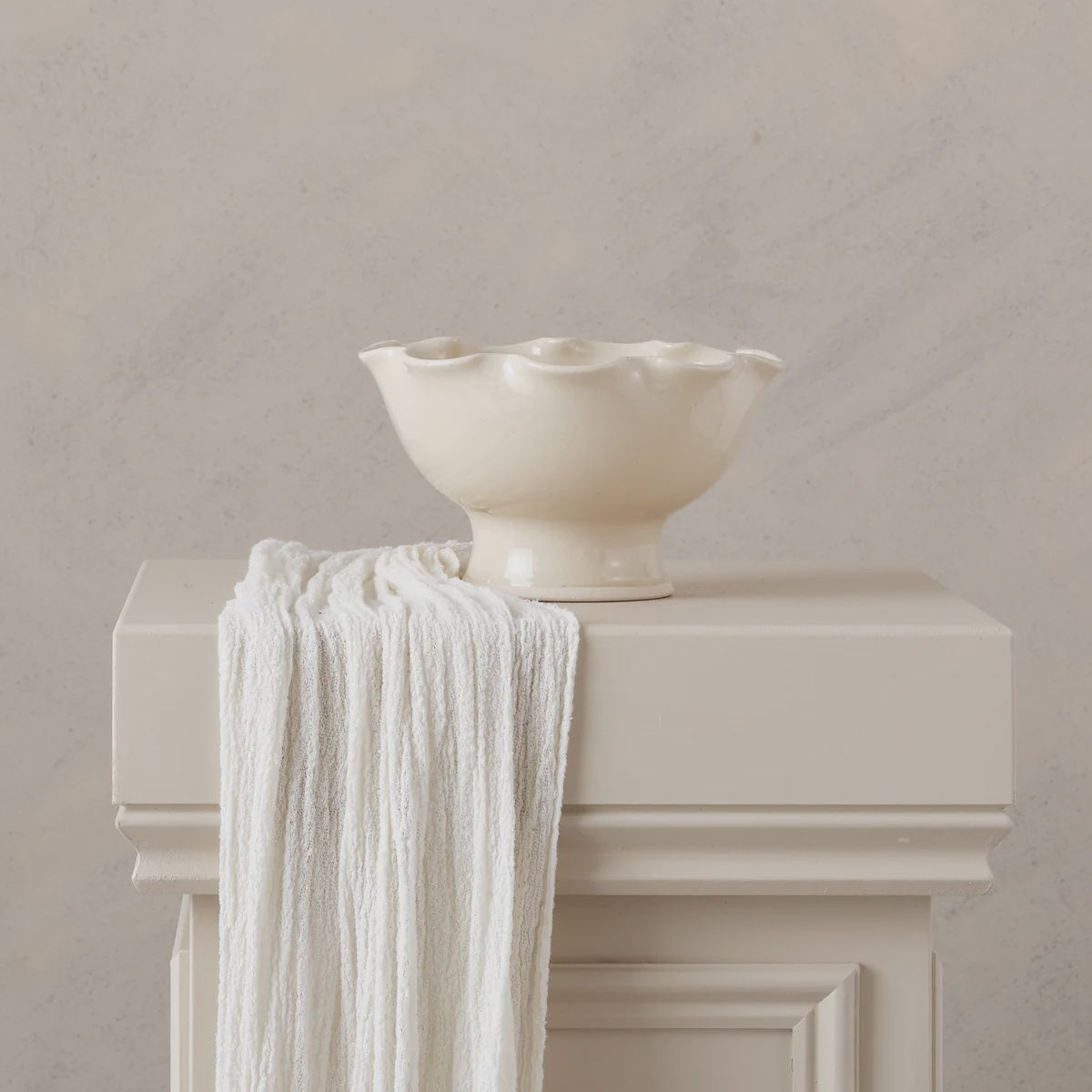 Stoneware Frilly Footed Bowl - Large