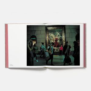 Annie Leibovitz: Wonderland - HAYGEN