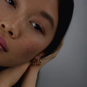 Rope Twist Mid size Hoops - Gold - HAYGEN