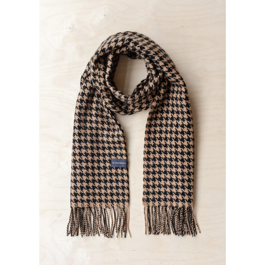 The Tartan Blanket Co - Lambswool Oversized Scarf - Camel Houndstooth - HAYGEN