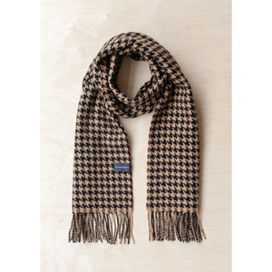 The Tartan Blanket Co - Lambswool Oversized Scarf - Camel Houndstooth - HAYGEN